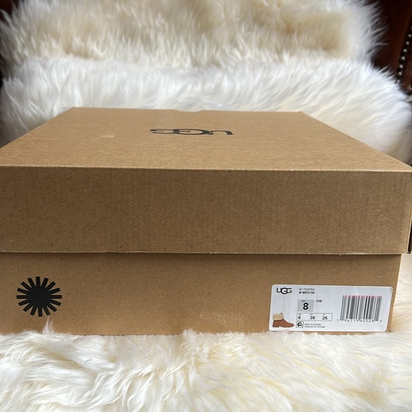 NIB woman’s Waylon boots size 8 - Picture 5 of 5